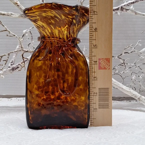 #ACT Amber Ruffled Top Glass Vase - Picture 5 of 6